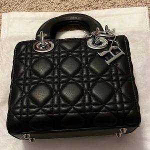 Lady quilted bag